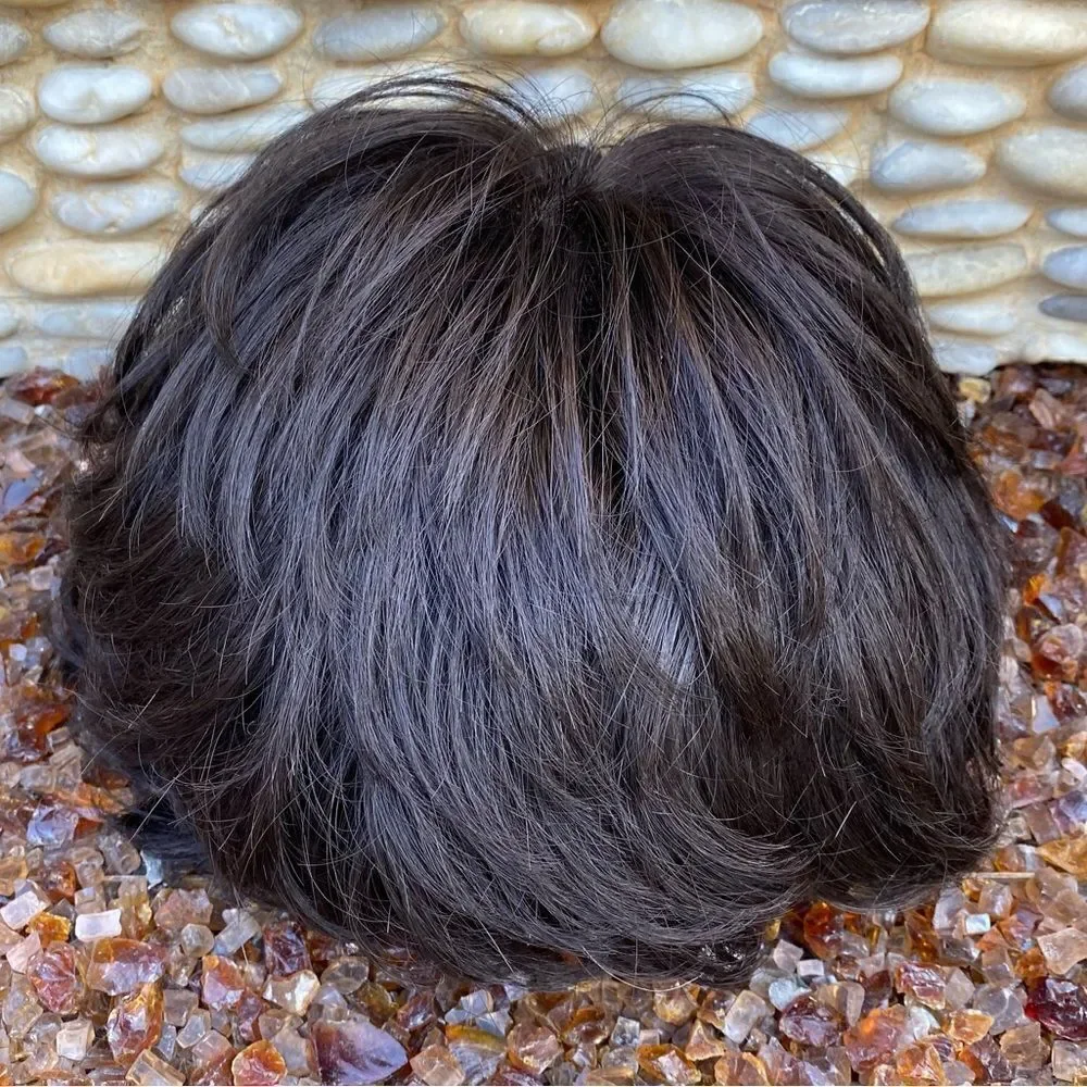 Tony of Beverly Hills Brunette Brown Short Layered Cut Wig. EUC! Wispy Bangs